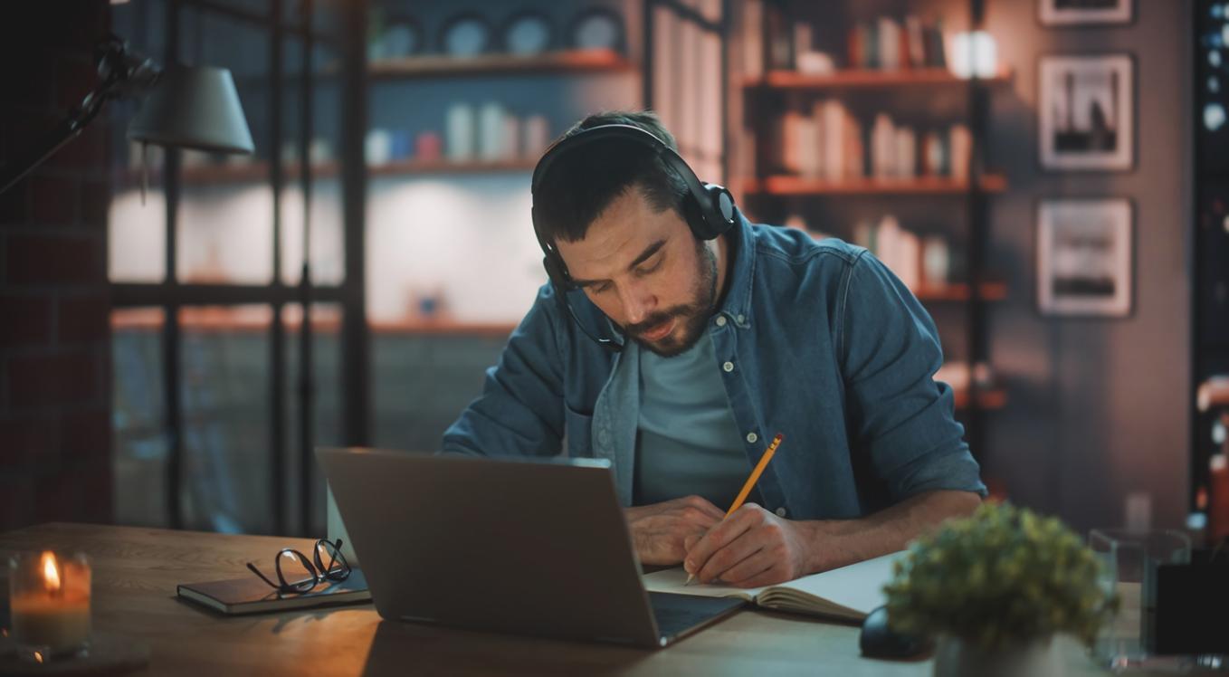 İş ortaklarıyla işbirliği toplantısı